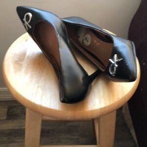 Calvin Klein Black Logo Branded Hardware 4” Heel New Without Box